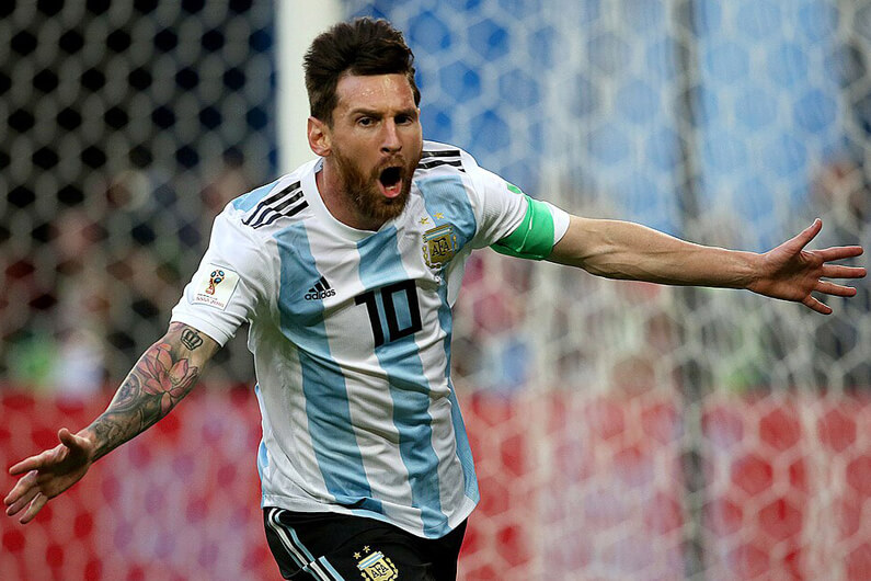 Imagem de Lionel Messi comemorando um gol na Copa do Mundo ilustra o post cujo título diz