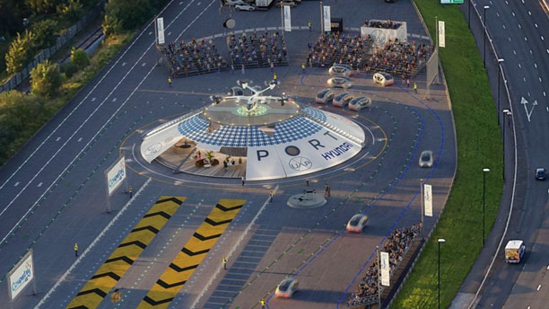 Foto aérea inclinada mostrando o primeiro aeroporto do mundo para carros voadores e drones