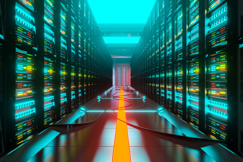 Imagem de um data center ilustra o post cujo título diz que o poder computacional dedicado à IA dobra a cada 100 dias. O que isso significa?