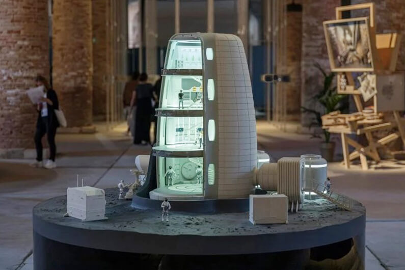 Imagem da maquete de um módulo espacial ilustra o post cujo título pergunta: Arquitetura espacial: quem controlará a vida fora da Terra?